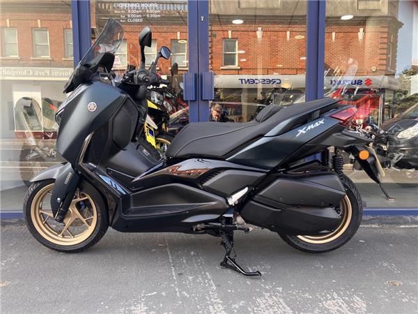 2024 Yamaha X-MAX