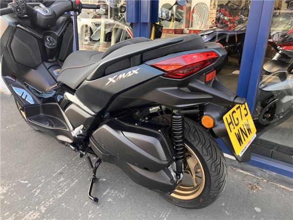 2024 Yamaha X-MAX