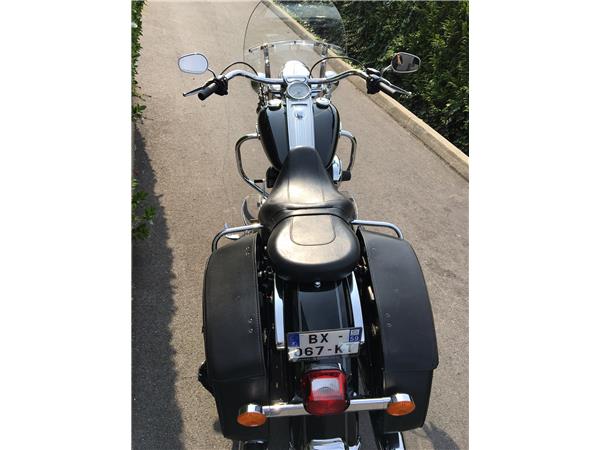 2011 HARLEY-DAVIDSON ROAD KING