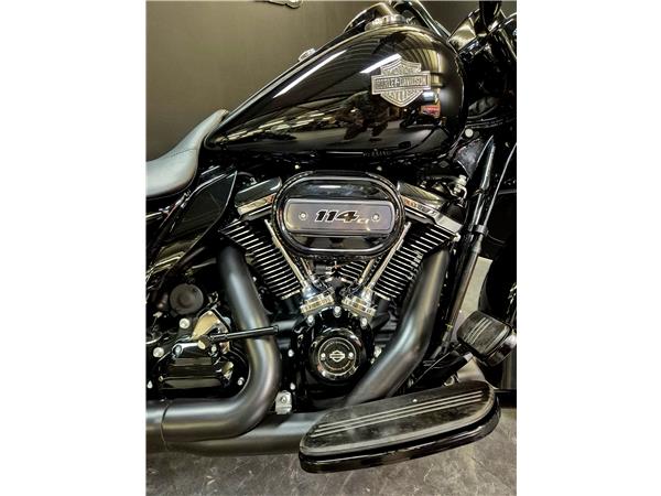 2024 HARLEY-DAVIDSON ROAD KING
