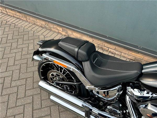 2025 HARLEY-DAVIDSON Softail