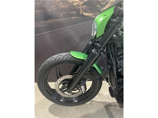 FXBB Softail Street Bob HECKUMBAU 200ER REIFEN