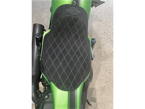 FXBB Softail Street Bob HECKUMBAU 200ER REIFEN
