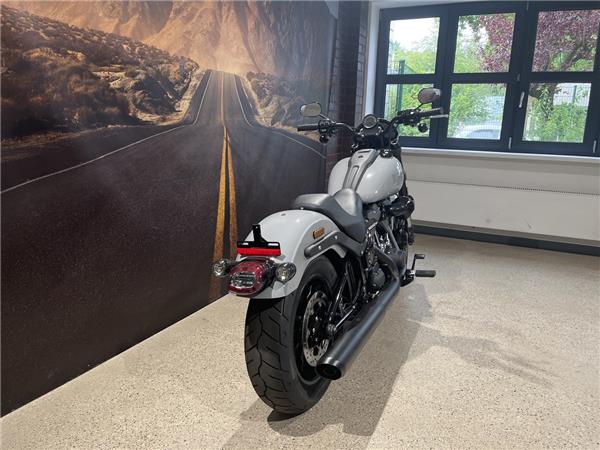 FXLRS Softail Low Rider S 