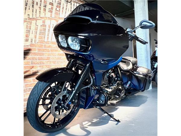 2019 harley-davidson FLTRXSE Road Glide Special 117 CVO