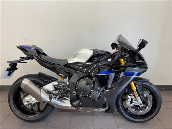 2024 YAMAHA YZF-R1M