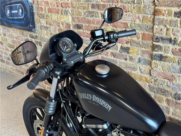 2015 Harley-Davidson 19HD-XL883L