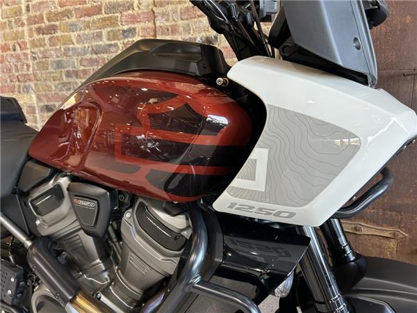 2024 Harley-Davidson Pan America Special