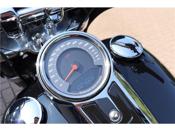 2022 HARLEY-DAVIDSON SOFTAIL FLSB SPORT GLIDE