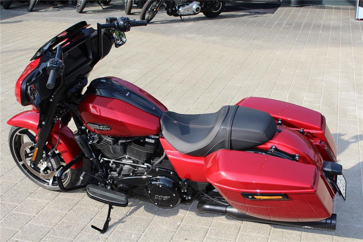 2025 harley-davidson FLHX Street Glide 117