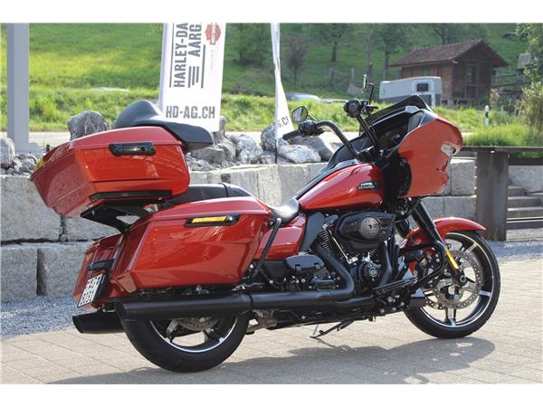 2025 harley-davidson FLTRX Road Glide Black Finish 117