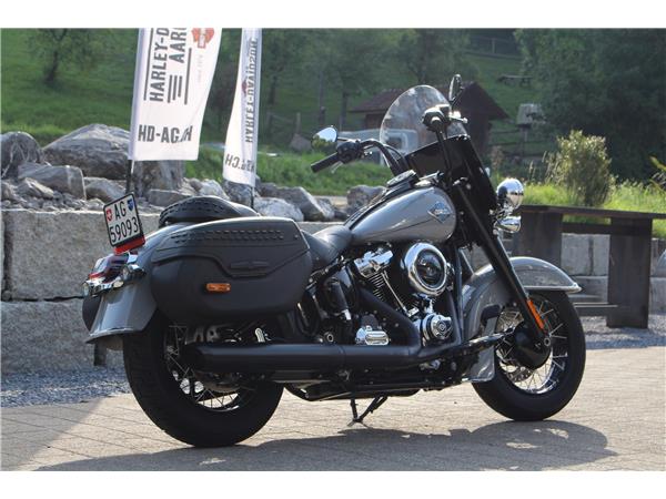 2025 harley-davidson FLHC Heritage Classic 117