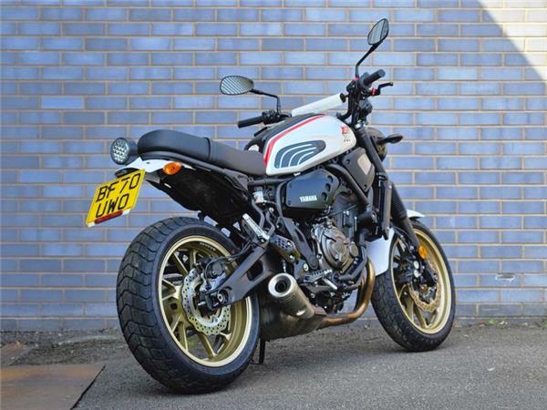 2020 Yamaha XSR 700 Xtribute Silver