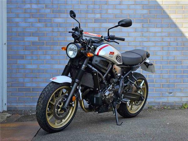 2020 Yamaha XSR 700 Xtribute Silver