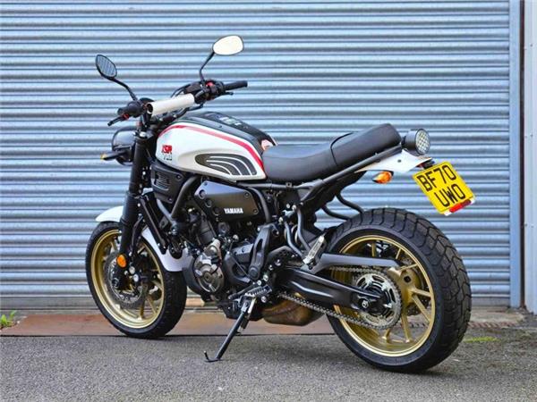 2020 Yamaha XSR 700 Xtribute Silver