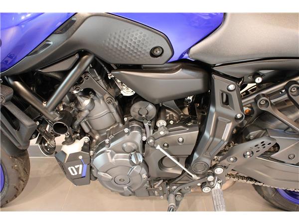 YAMAHA MT-07