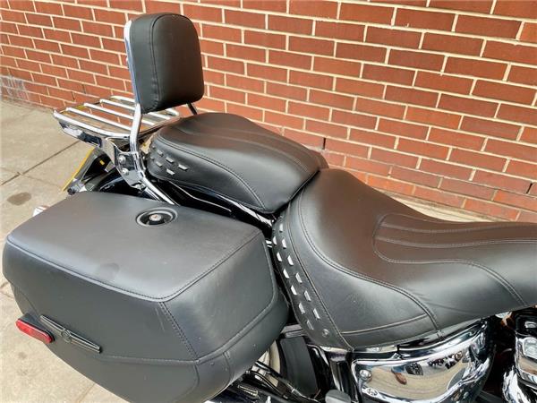 2021 HARLEY-DAVIDSON SOFTAIL FLHC HERITAGE CLASSIC