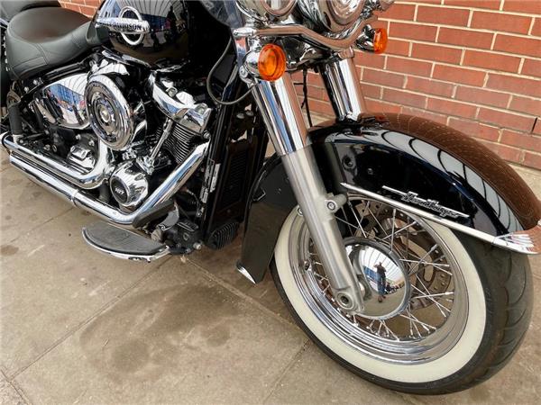 2021 HARLEY-DAVIDSON SOFTAIL FLHC HERITAGE CLASSIC