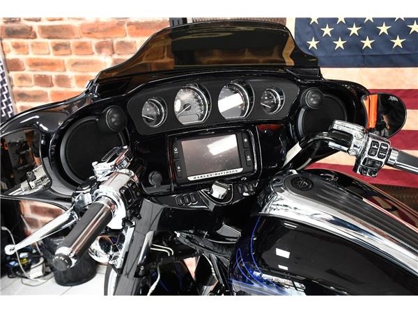 2016 HARLEY-DAVIDSON CVO FLHXSE STREET GLIDE