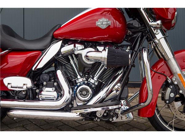 2021 Harley-Davidson Street Glide