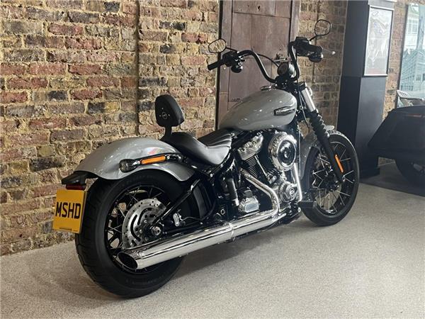 2025 Harley-Davidson Softail