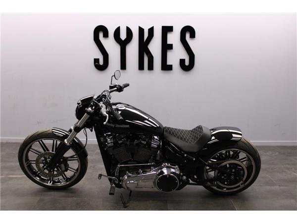 2018 Harley-Davidson Breakout