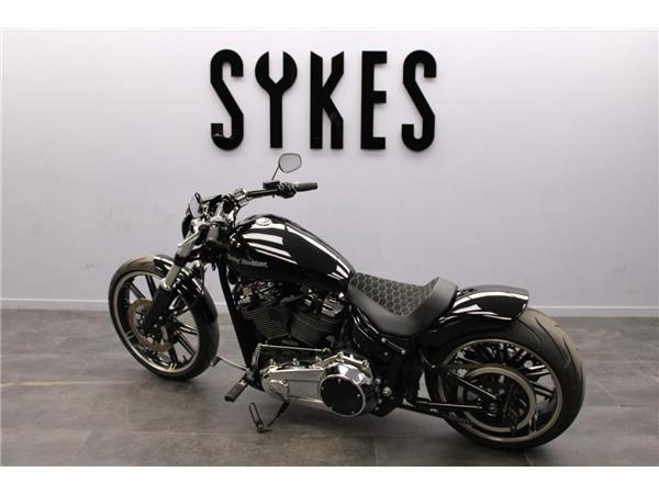 2018 Harley-Davidson Breakout