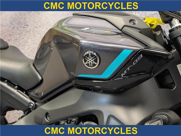  Yamaha MT-09 MT-09