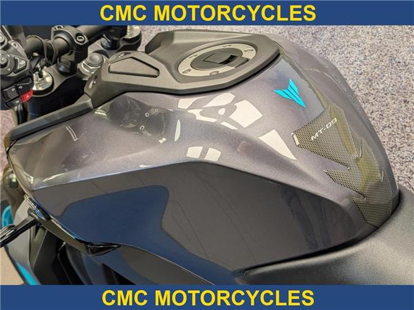  Yamaha MT-09 MT-09