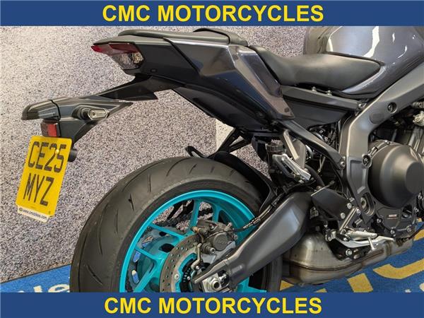  Yamaha MT-09 MT-09