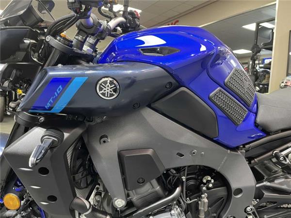 2023 Yamaha MT10 Blue