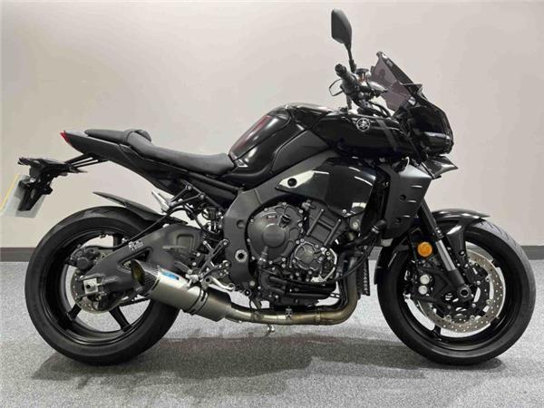 2024 Yamaha MT10 Black