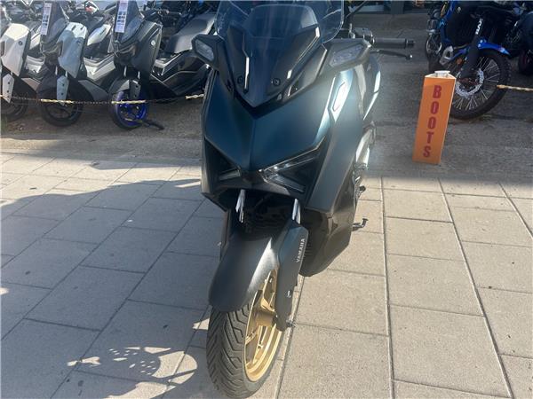 2023 Yamaha XMAX 300