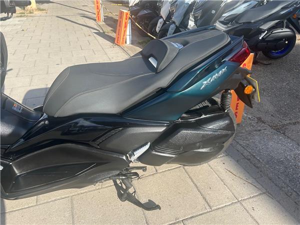 2023 Yamaha XMAX 300