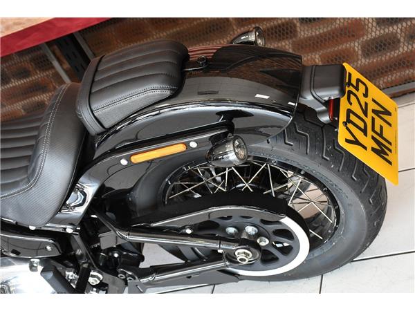 2025 HARLEY-DAVIDSON STREET BOB
