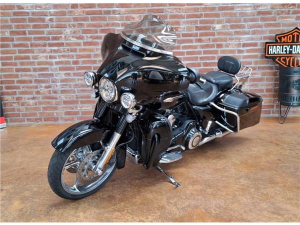 Street Glide CVO 