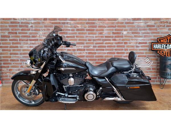 Street Glide CVO 