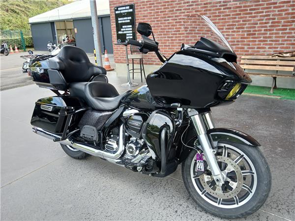 2017 HARLEY-DAVIDSON ROAD GLIDE