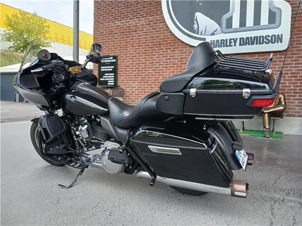 2017 HARLEY-DAVIDSON ROAD GLIDE