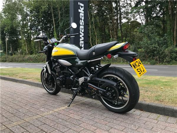 2024 Kawasaki Z900 RS