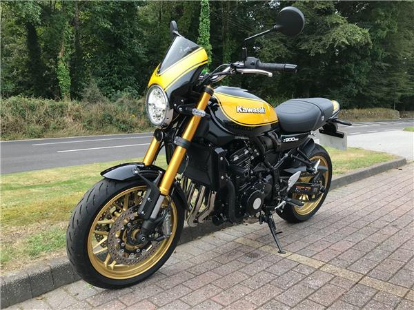 2024 Kawasaki Z900 RS SE