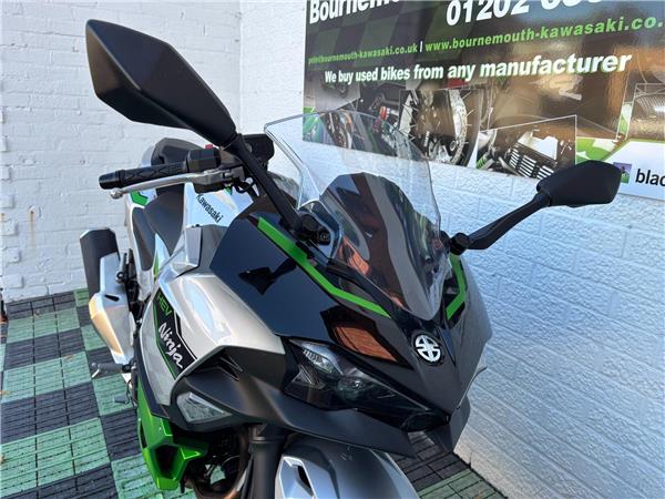2024 Kawasaki Ninja 7 Hybrid