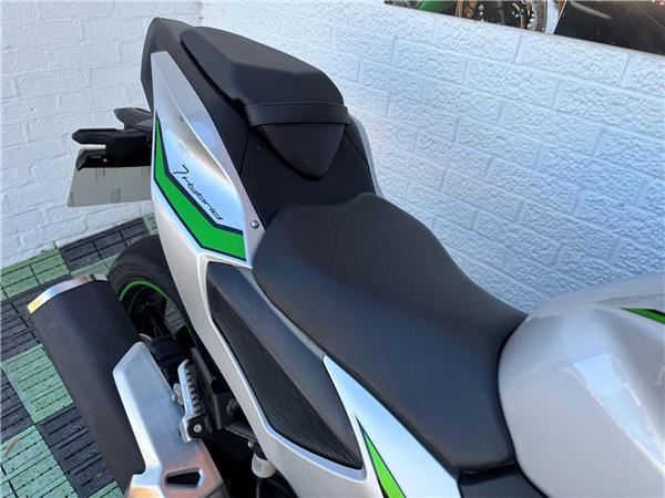 2024 Kawasaki Ninja 7 Hybrid