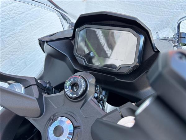 2024 Kawasaki Ninja 7 Hybrid