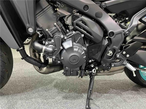 2025 Yamaha MT09 Y-AMT AUTO DBNM MISTREL G