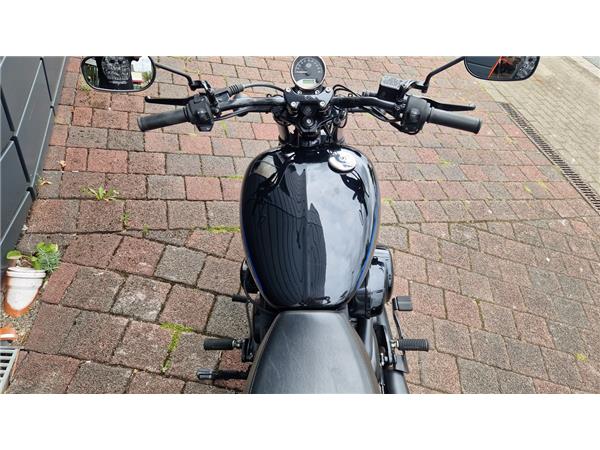 Street 750 