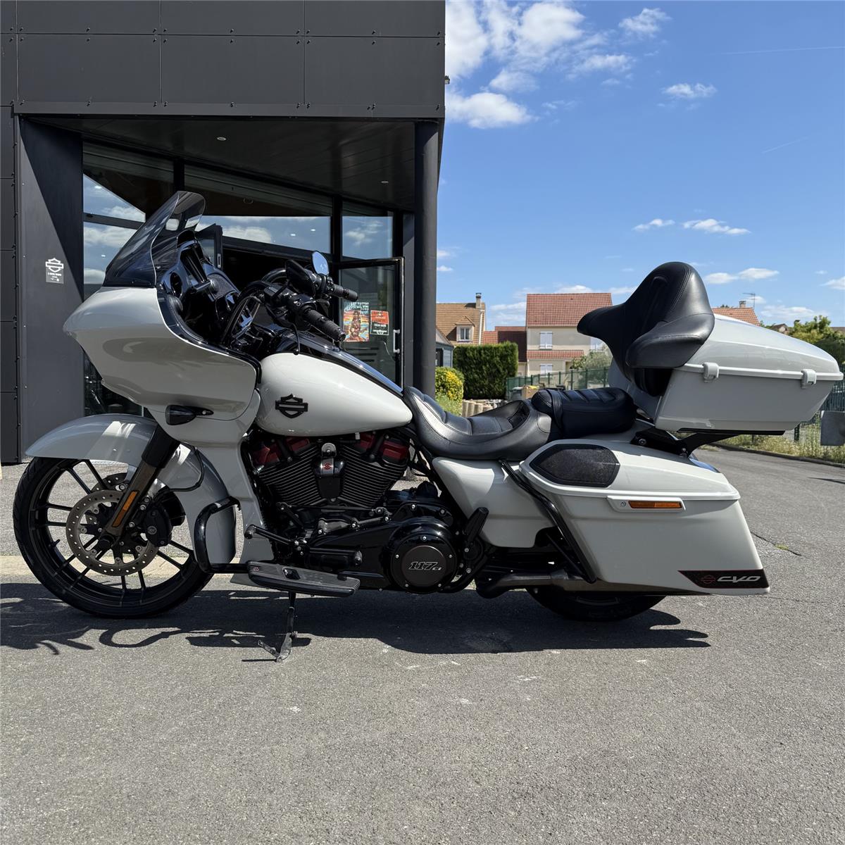 2021 HARLEY-DAVIDSON ROAD GLIDE