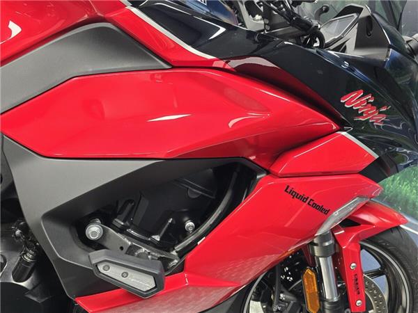 2024 Kawasaki Ninja 1000SX