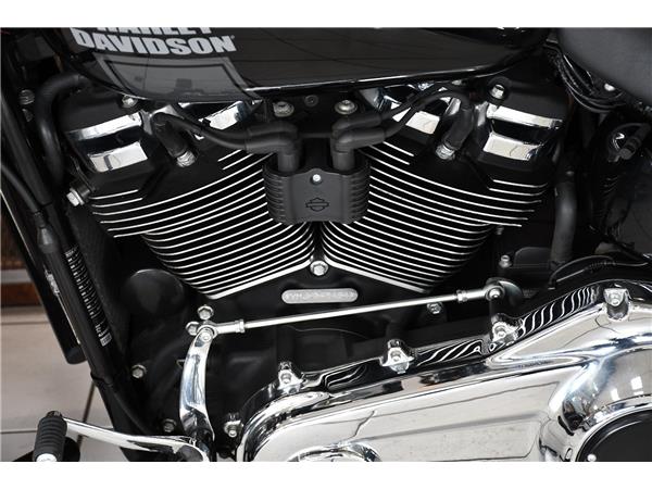 2023 HARLEY-DAVIDSON SOFTAIL FLSB SPORT GLIDE