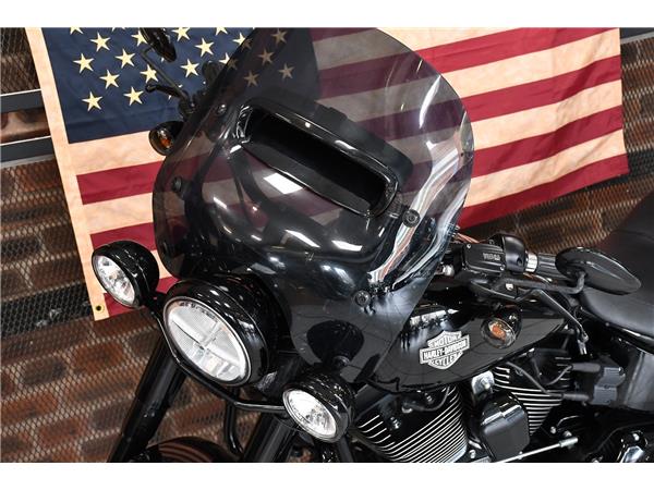 2016 HARLEY-DAVIDSON SOFTAIL FLSS  SLIM S